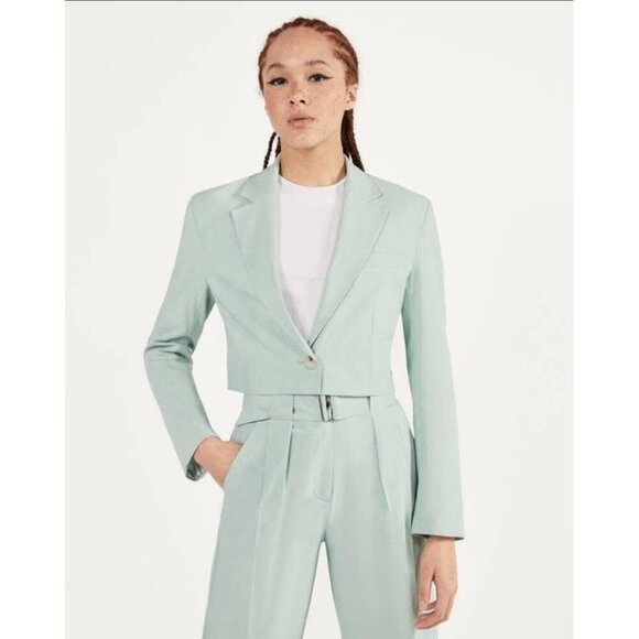 Bershka Blazer Sage Green Classy Cropped Size Small - Picture 2 of 16